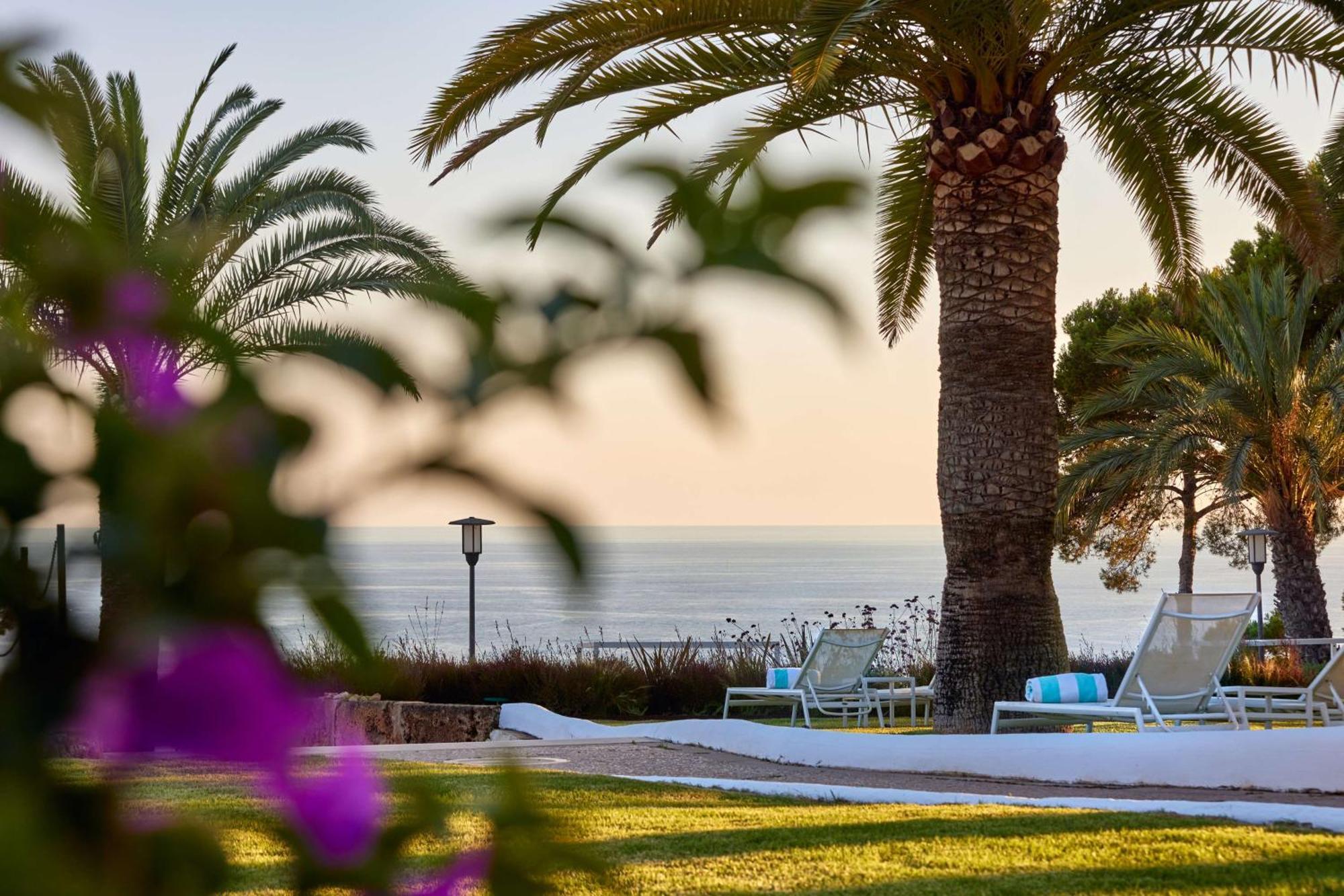 Hilton Mallorca Galatzo Peguera Exterior photo The beach at the hotel